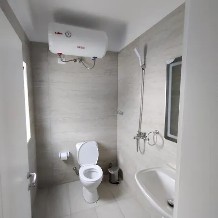 Unique منتجع Gramsh