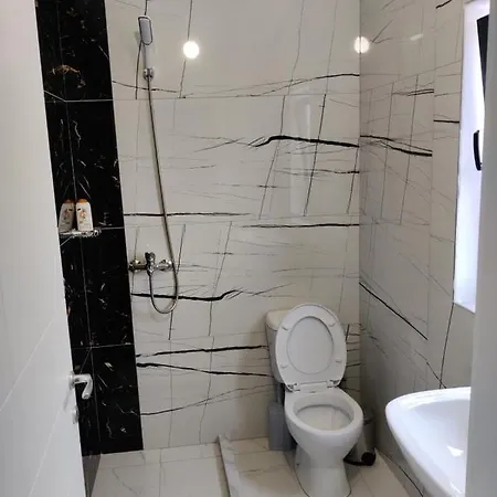 منتجع Unique Gramsh