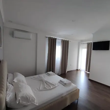 Resort Unique Gramsh